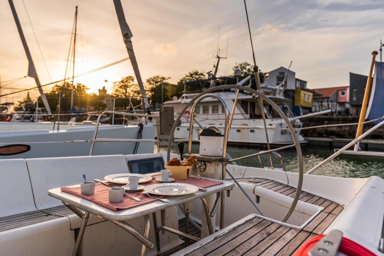 Nuit Sur Un Bateau Otel La Rochelle  Dış mekan fotoğraf